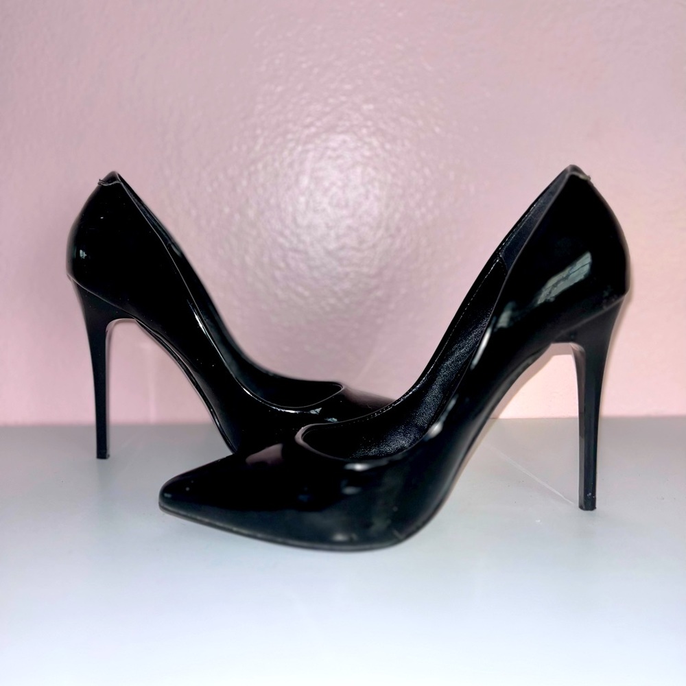 Italina, Black Pump, Size 5.5US
